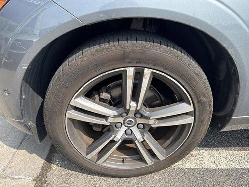 2018 Volvo XC60 T5 Momentum