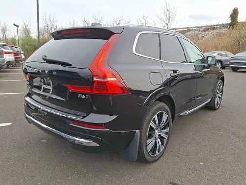 2022 Volvo XC60 B6 Inscription