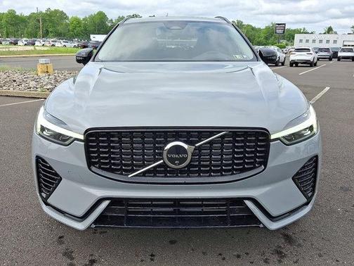 2025 Volvo XC60 Plug-In Hybrid T8 Ultra