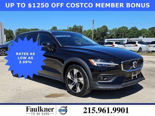 2024 Volvo V60 Cross Country B5 Plus