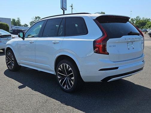2026 Volvo XC90 ULTRA THEME