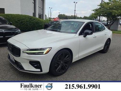 2024 Volvo S60 B5 Plus Black Edition