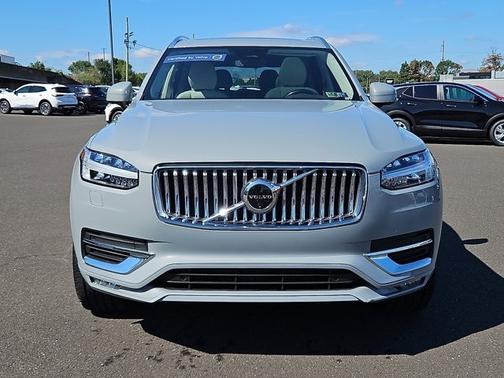 2024 Volvo XC90 B6 Plus Bright 6-Seater