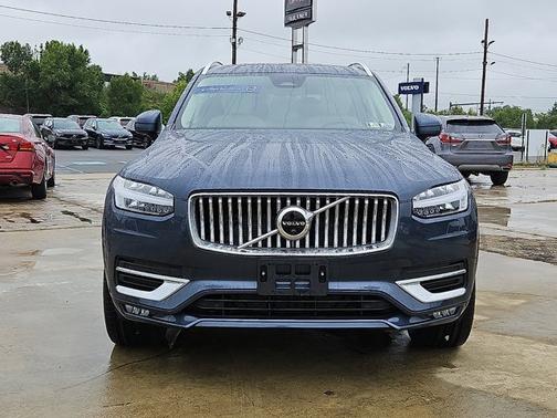 2023 Volvo XC90 B6 AWD Plus 7-Seater
