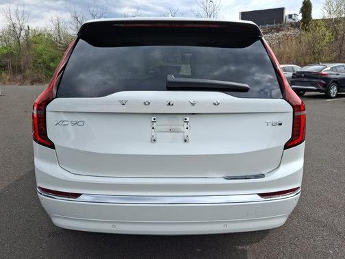 2025 Volvo XC90 Plug-In Hybrid T8 Ultra 7-Seater