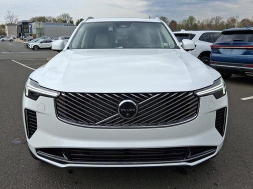 2025 Volvo XC90 Plug-In Hybrid T8 Ultra 7-Seater