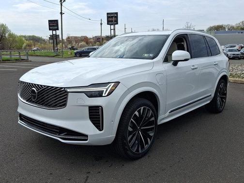 2025 Volvo XC90 Plug-In Hybrid T8 Ultra 7-Seater