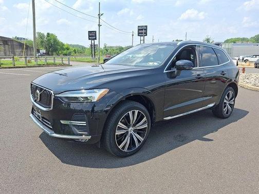 2022 Volvo XC60 B6 Inscription