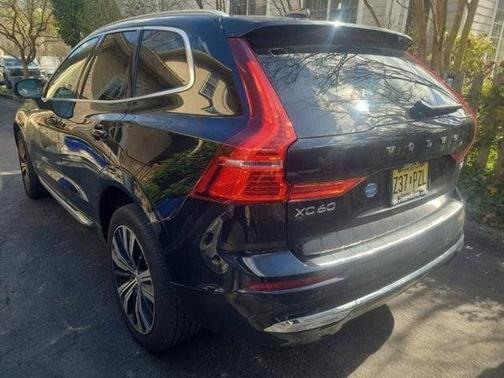 2022 Volvo XC60 B6 Inscription