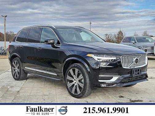 Onyx Black 2025 Volvo XC90 Plus