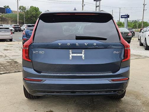 2026 Volvo XC90 ULTRA THEME