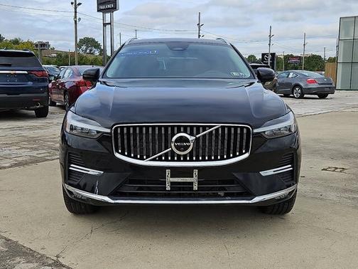 2023 Volvo XC60 B5 AWD Plus Bright
