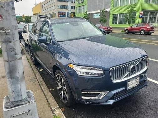 2024 Volvo XC90 B5 Plus Bright Theme