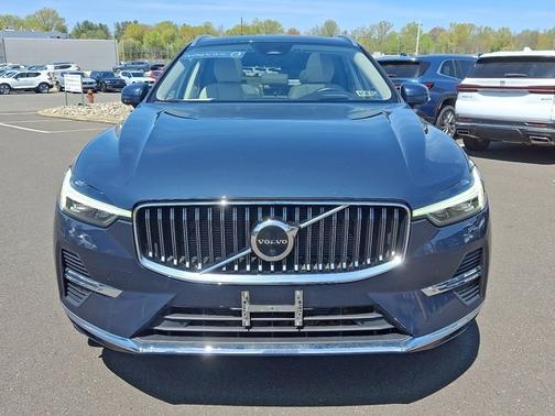 2023 Volvo XC60 B6 AWD Ultimate Bright