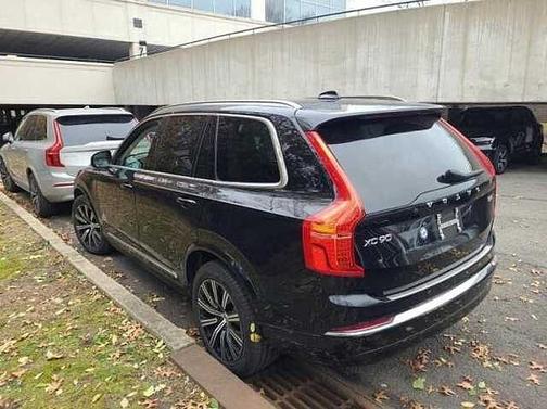2024 Volvo XC90 Core