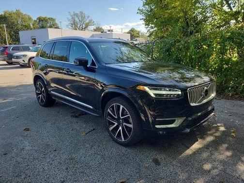 2023 Volvo XC90 B6 Plus 7-Seater