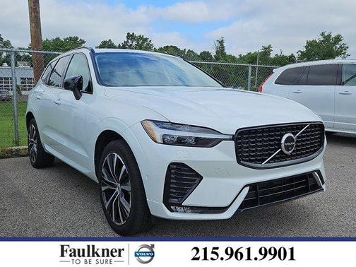 2023 Volvo XC60 B5 Plus Dark Theme