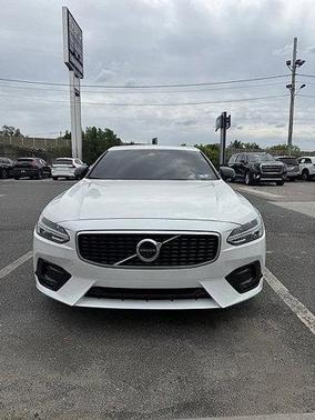 2020 Volvo S90 T6 R-Design