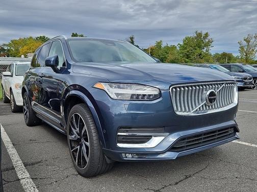 2024 Volvo XC90 B6 Ultimate Bright 6-Seater