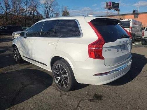 2023 Volvo XC90 Plus