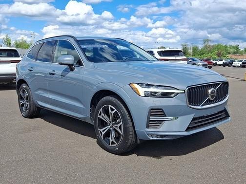 2022 Volvo XC60 B5 AWD Momentum