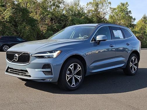 2022 Volvo XC60 B5 AWD Momentum