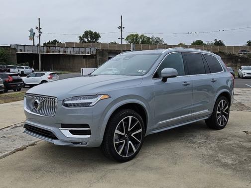 2025 Volvo XC90 B6 Plus 7-Seater