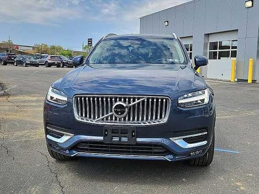 Denim Blue 2023 Volvo XC90 Plus
