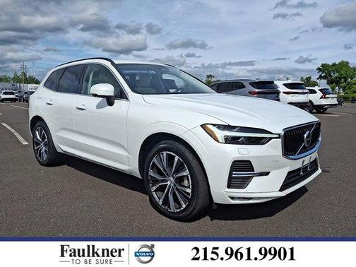 2022 Volvo XC60 B5 Momentum