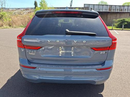 2023 Volvo XC60 B5 Core