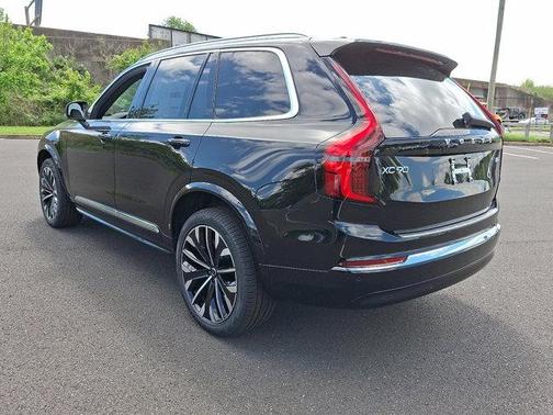 2025 Volvo XC90 B6 Plus 7-Seater