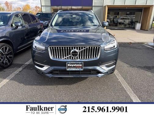 2022 Volvo XC90 T6 AWD Inscription 6 Seater