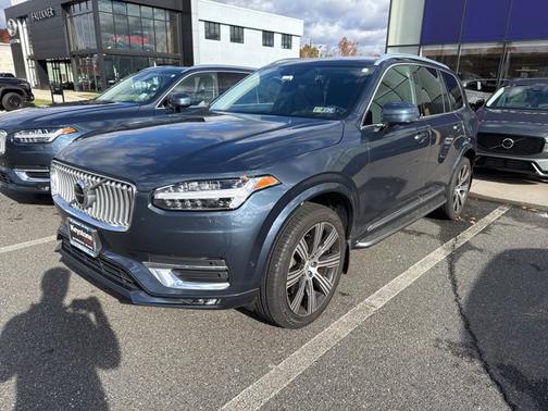 2022 Volvo XC90 T6 AWD Inscription 6 Seater