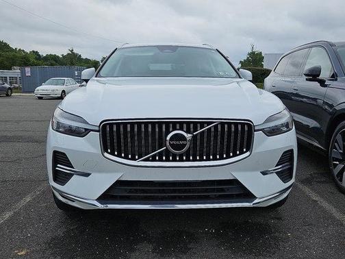 2022 Volvo XC60 B5 Inscription