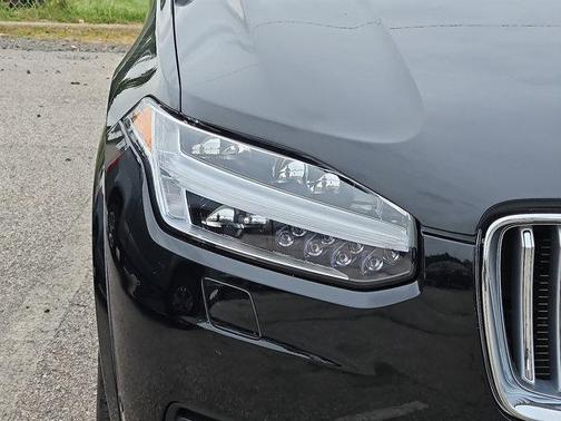 2024 Volvo XC90 Recharge Plug-In Hybrid T8 Plus Bright Theme 7-Seater