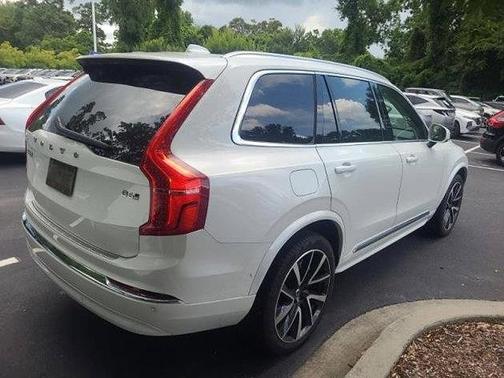 2024 Volvo XC90 B6 Plus Bright Theme 7-Seater
