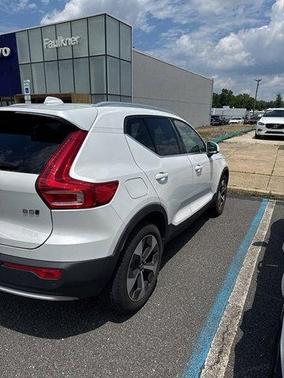 2023 Volvo XC40 B5 Plus Bright Theme