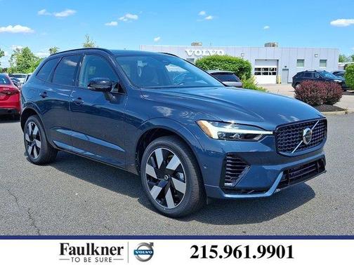 2025 Volvo XC60 Plug-In Hybrid T8 Plus