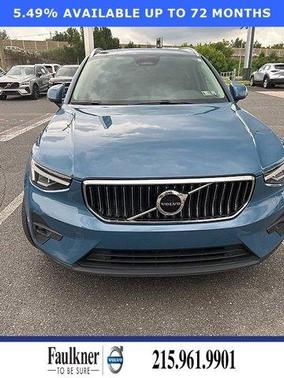 2023 Volvo XC40 B5 Plus Bright Theme