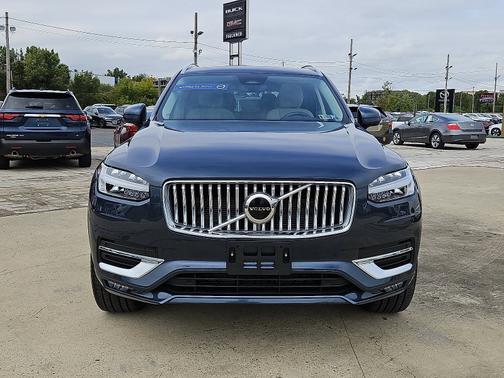 2024 Volvo XC90 B5 Core Bright