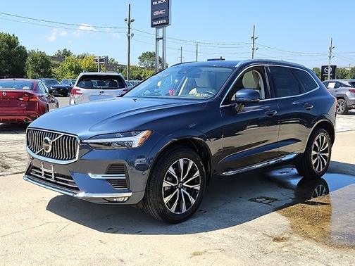 2023 Volvo XC60 B5 AWD Plus Bright