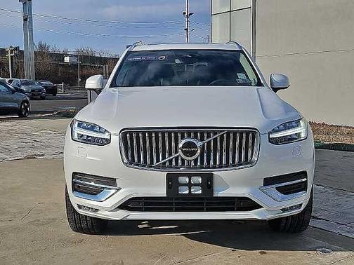 2024 Volvo XC90 B6 Ultimate Bright 7-Seater