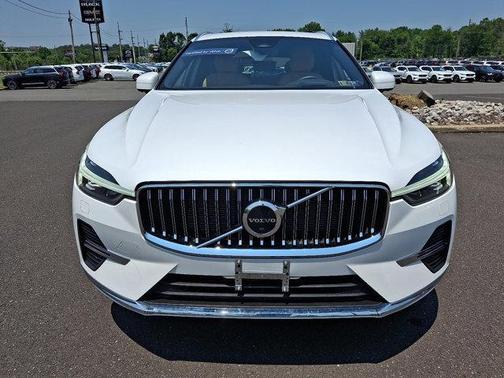 2022 Volvo XC60 B5 Inscription