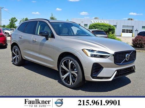 2025 Volvo XC60 Plug-In Hybrid T8 Ultra