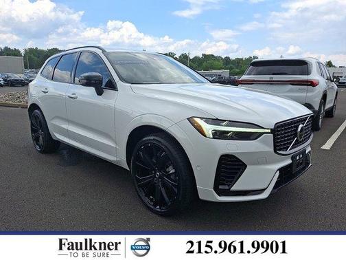 2022 Volvo XC60 Recharge Plug-In Hybrid T8 R-Design