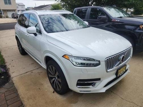 2024 Volvo XC90 B5 Core Bright