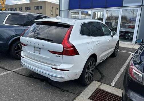 2023 Volvo XC60 B6 AWD Ultimate Bright