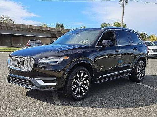 2023 Volvo XC90 Plus