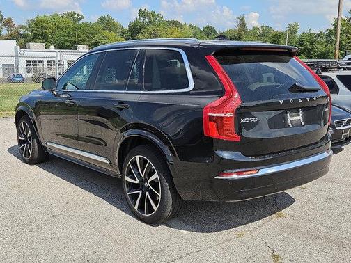 2024 Volvo XC90 B6 Plus Bright Theme 7-Seater