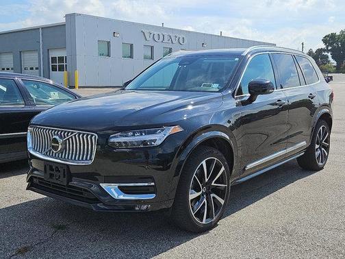 2024 Volvo XC90 B6 Plus Bright Theme 7-Seater